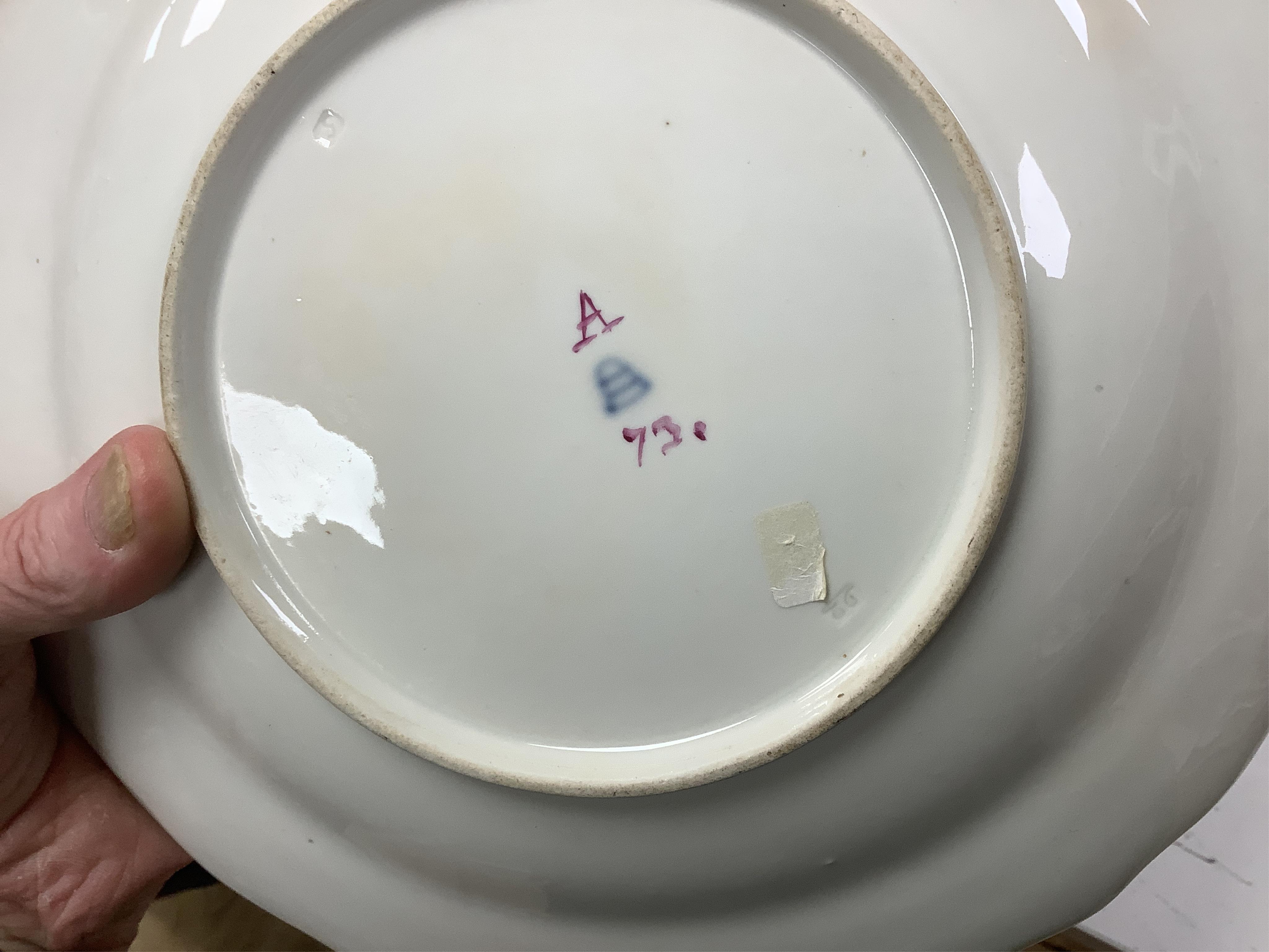 A group of 18th/19th century Continental porcelain, including six 18th century Vienna porcelain plates, a Meissen onion pattern dish, a pair of mid-18th century Meissen teacups and saucers, two tea bowls and saucers and